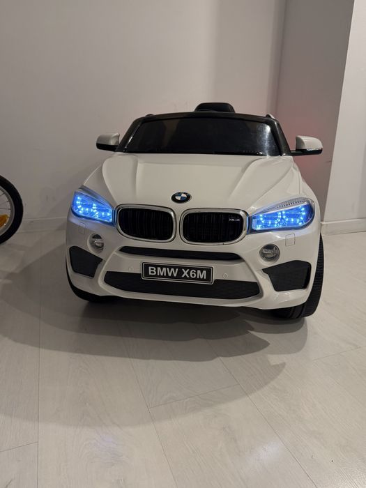 Masinuta copii BMW X6 electric - baterii noi