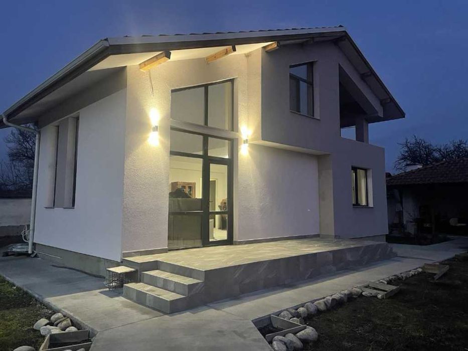 Дава се под наем Къща в Пловдив, Тракия - 250 кв.м за 1150 € - Снимка #11