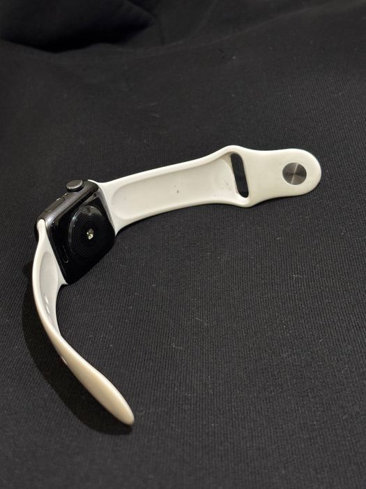 Продам Apple Wacth SE