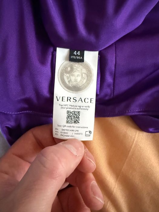 Чисто нова рокля на Versace