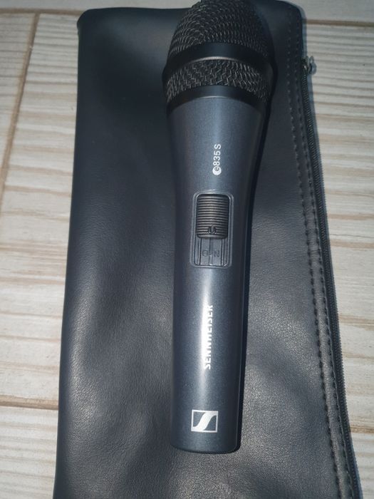 Microfon sennheiser e845s și e835s