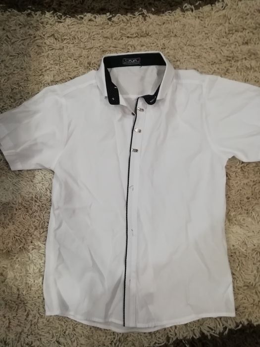 Продам рубашку на мальчика