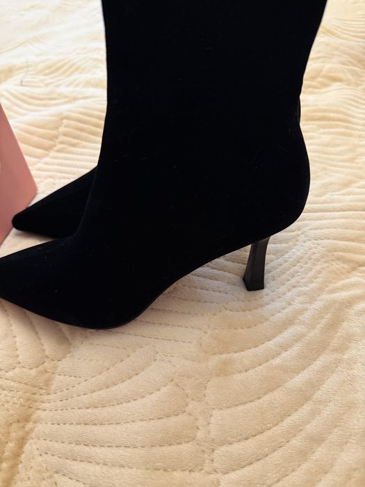 Продам осенние ботильоны бархат