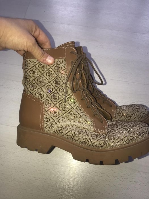 Guess  Дамски  Боти 39