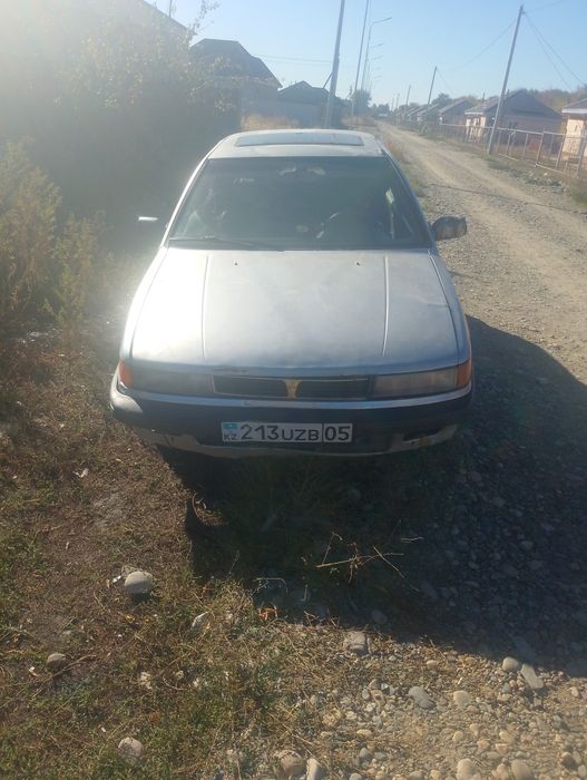 Митсубиси лансер