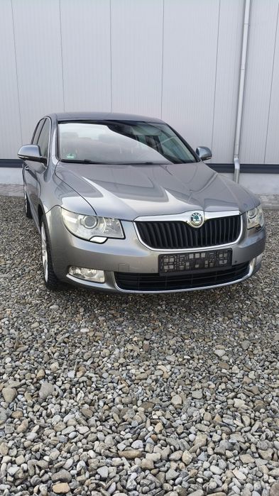 SKODA Superb 2010