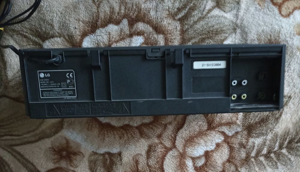 Продам видеомагнитафон, аппаратура, для дома