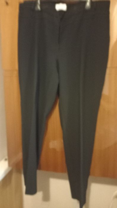 Брюки женские классические  состояние отличное надеты 2 раза, фирма Ma