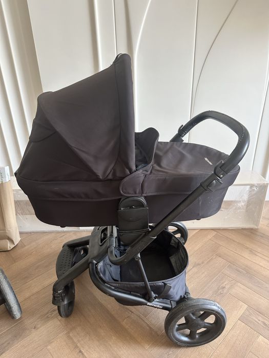 Продам коляску Easywalker Harvey 2в1 люлька и прог блок