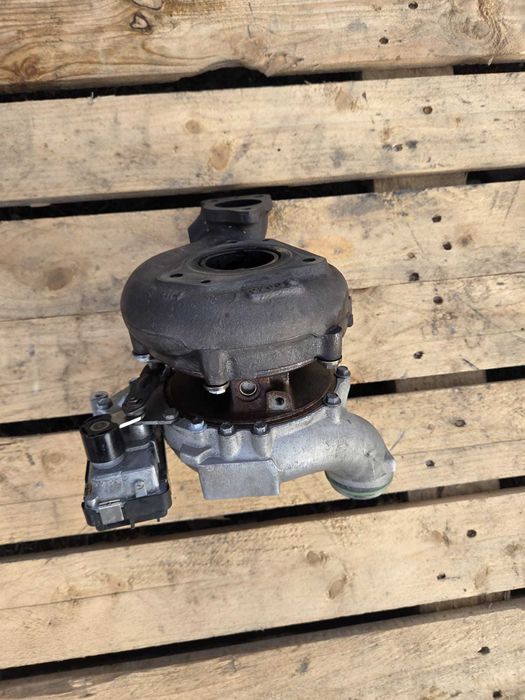 Turbina turbosuflanta Mercedes 3.0 OM642 E350,CLS 350 A6420909580