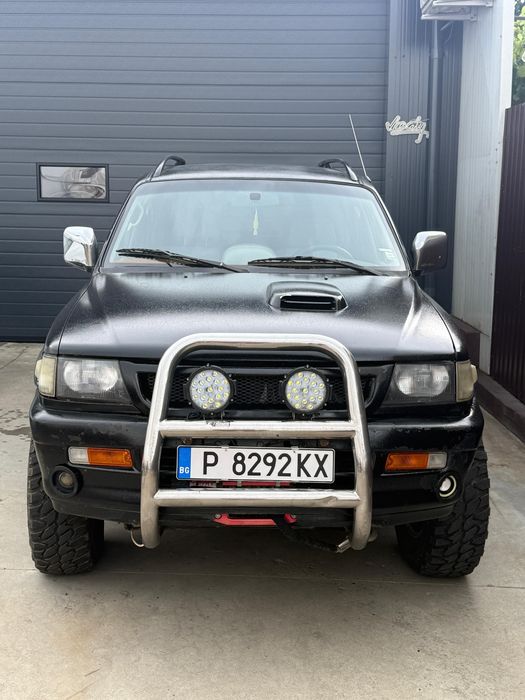 MITSUBISHI Pajero