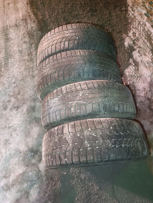 Продам зимние шины R17