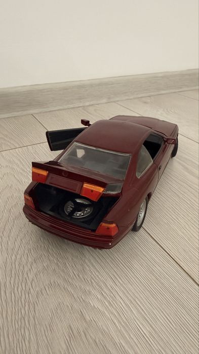 Macheta Bmw 850 seria 8 1:18