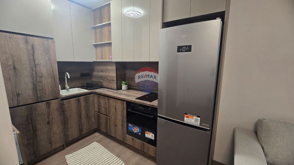 Дава се под наем Тристаен апартамент в Варна, Бриз - 7024 кв.м за 797.64 € - Снимка #4