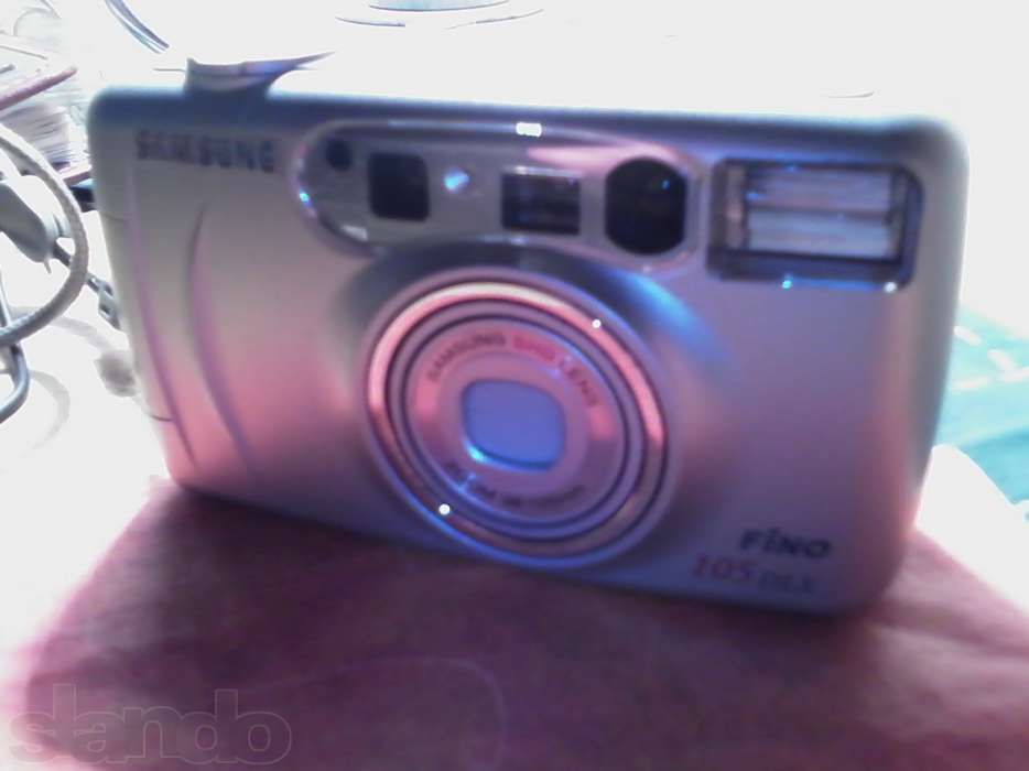 Пленочный фотоапарат.