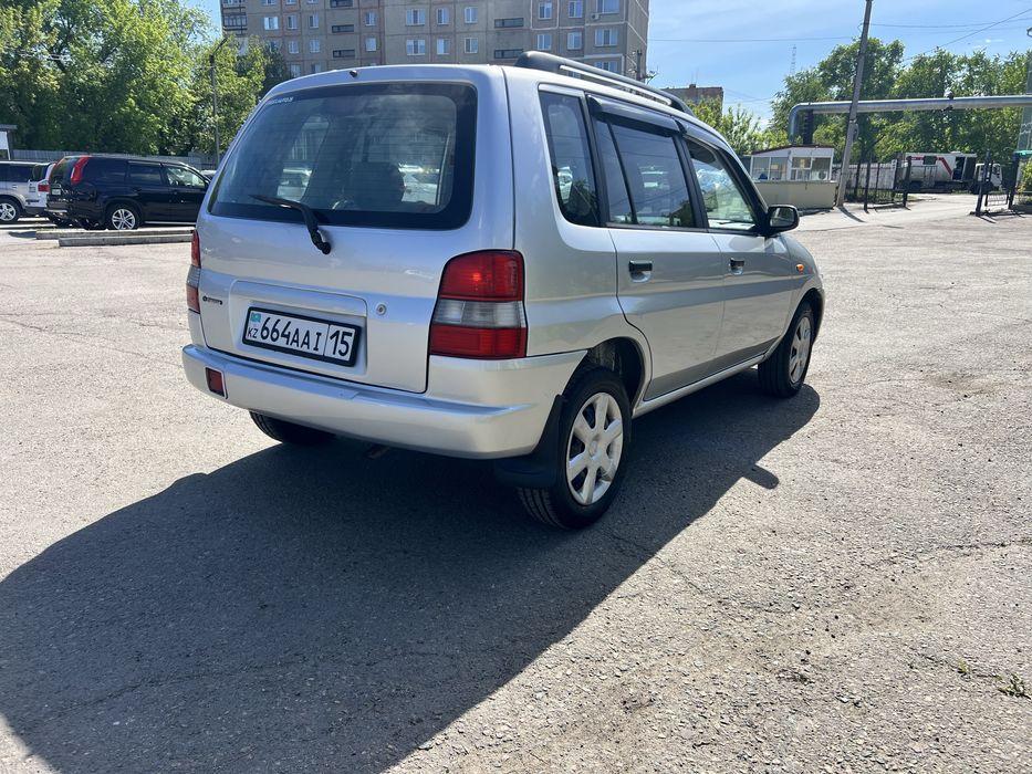 Продам мазду демио.