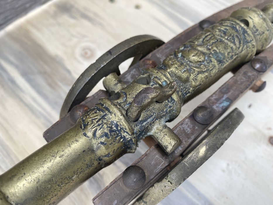 Английско оръдие топ от Месинг