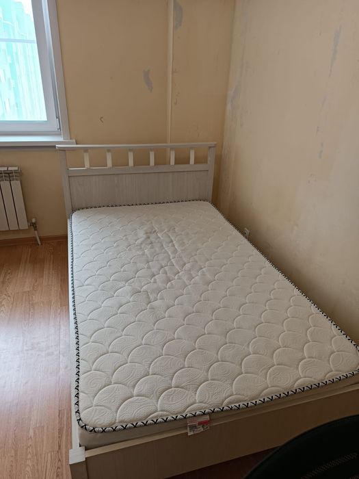 Продается кровать 120/200