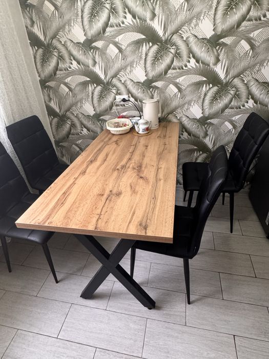 Продам стол со стульями