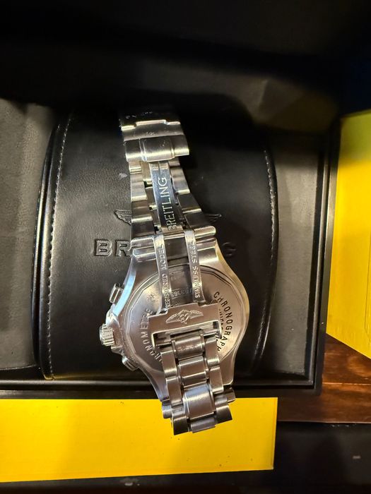 Breitling Hercules A39363 оригинален кутии и документи в топ състояние