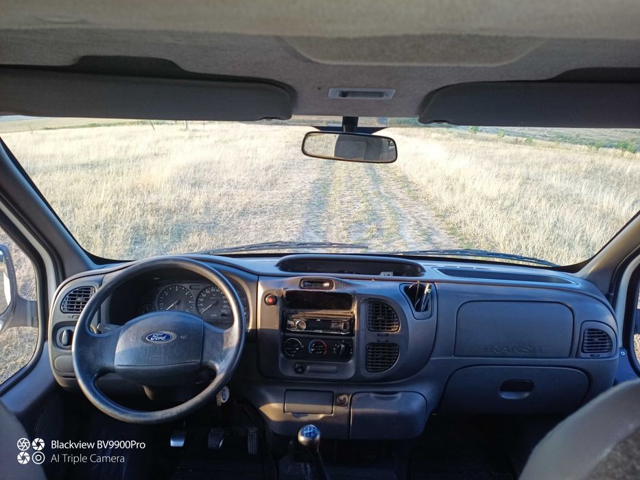 Vând Ford Transit