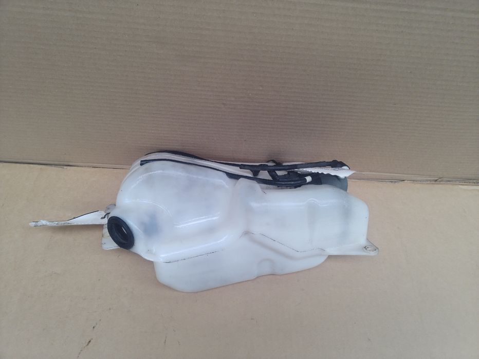 Rezervor apa spalare parbriz Nissan Qashqai 2012 28910JD000