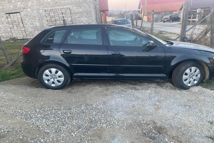 Dezmembram Audi A3 8P/8PA [2th facelift] [2008 - 2013] Sportback hatchback 5-usi 1.6 TDI MT (105 hp) Masina este cu motor de 1.6 CRTDI COD motor CAYC