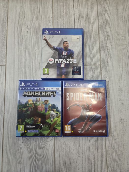 Vand PS4 pro de 1 tb in stare exceptionala