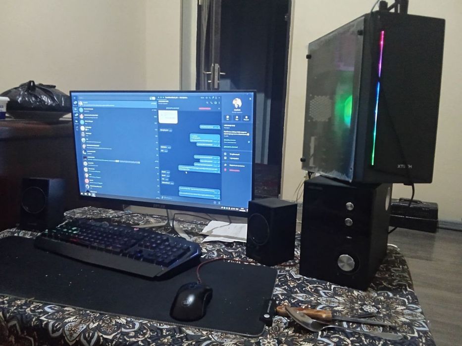 Kampyuter  sotiladi 200$