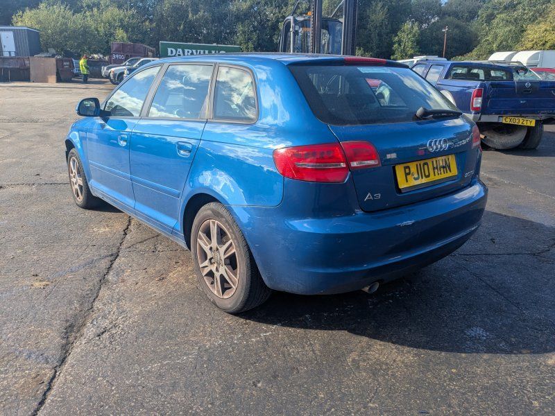 Dezmembrari / Dezmembrez Audi A3 Sportback (8PA) Facelift 2.0 TDI CFFB cutie viteze manuala cod culoare LX5V