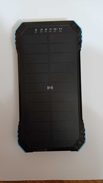 Външна голяма соларна батерия. 20000mha. Solar power bank