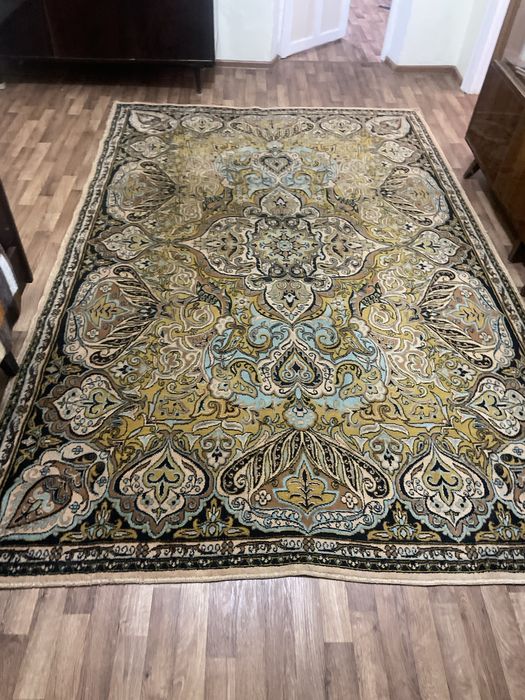 Ковер хороший качественный