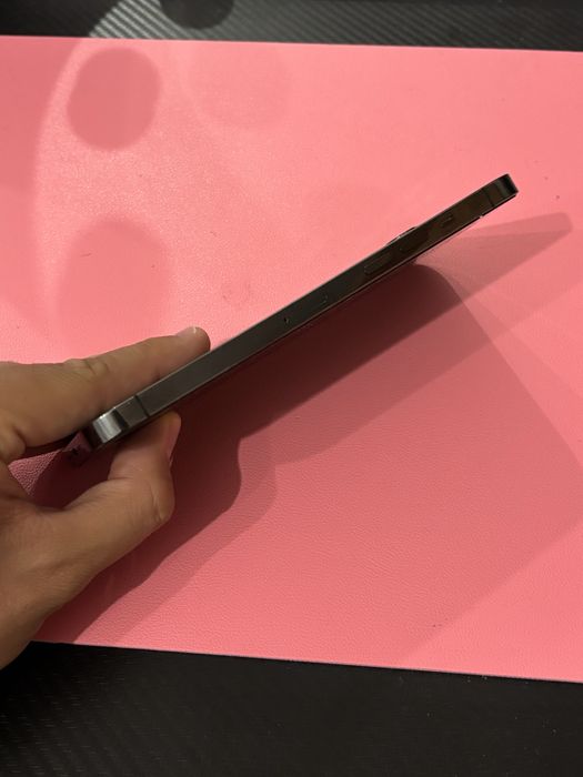 ПРОДАВАМ iPhone 12 Pro Max – 128 GB