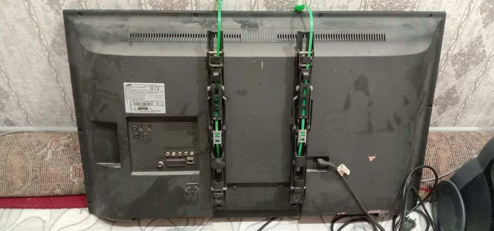 Продам телевизор