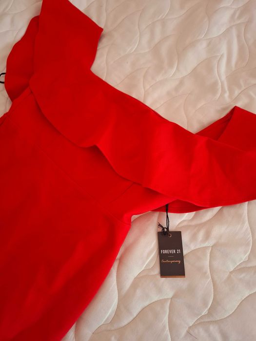 Нови официални рокли