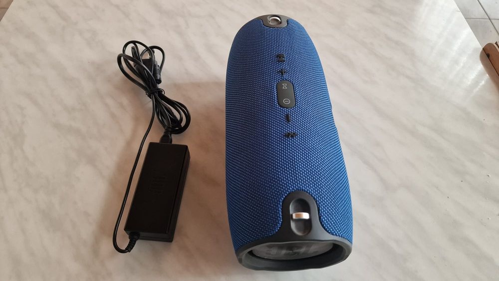 Vand JBL Xtreme achizitionata de nou