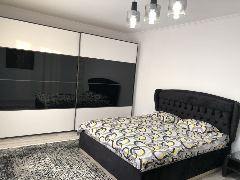 Apartament 4 camere - de Inchiriat !
