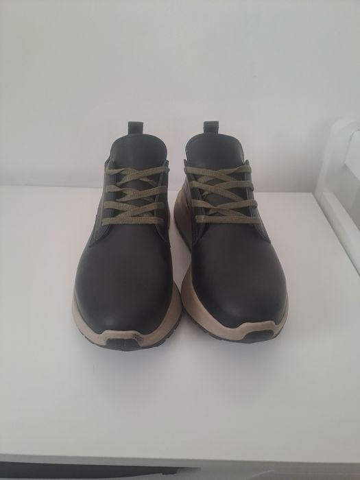 Обувки изцяло естествена кожа с масивна подметка