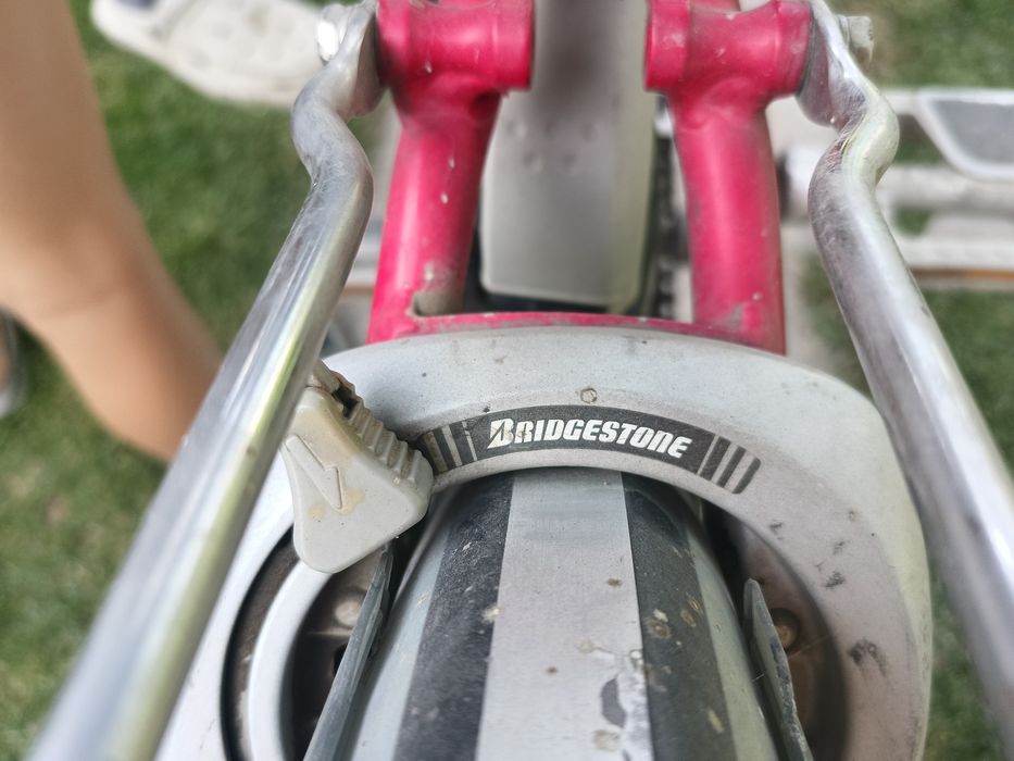 Bridgestone asista ретро