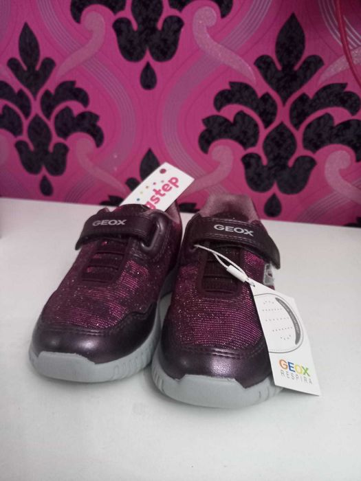 Pantofiori fetite GEOX, marimea 25 – NOI, cu eticheta si cutie