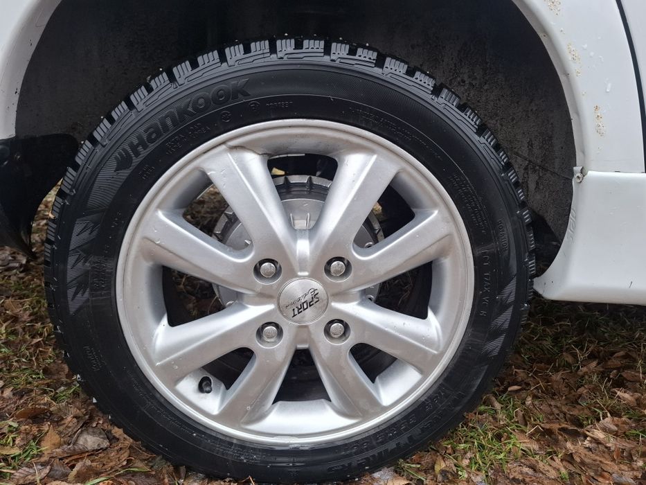 Диски на 15 с резиной зимнейй 185/55/15й,