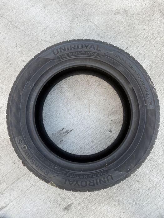 O anvelopa 225/55 R17 UNIROYAL