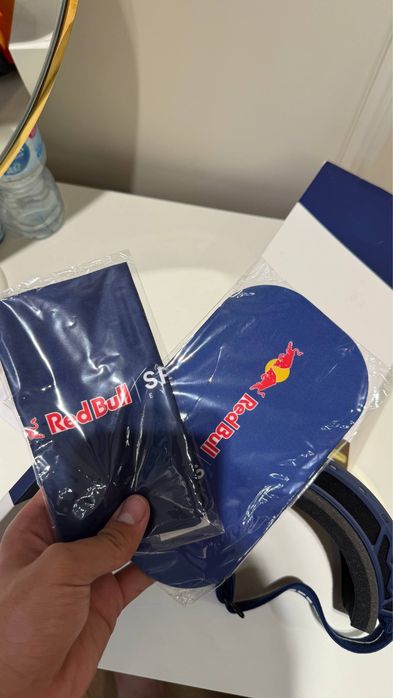 Очки RedBull новые