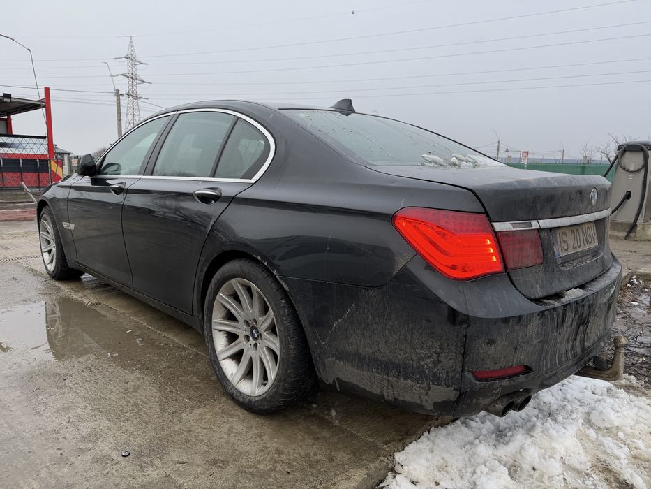 Bmw 730d-4butoane2010(curat)245 cp.Motor invarte greu. Accept variante