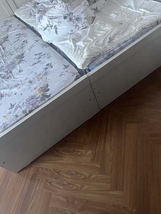 Продам кровати с матрасами