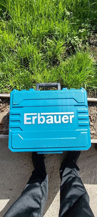 Mașină de infelitat cu acumulator