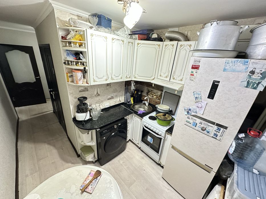 срочно продается 3-хкомн квартира