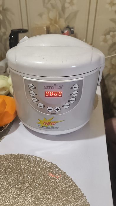 продам рисоварку там много функций на самом деле
