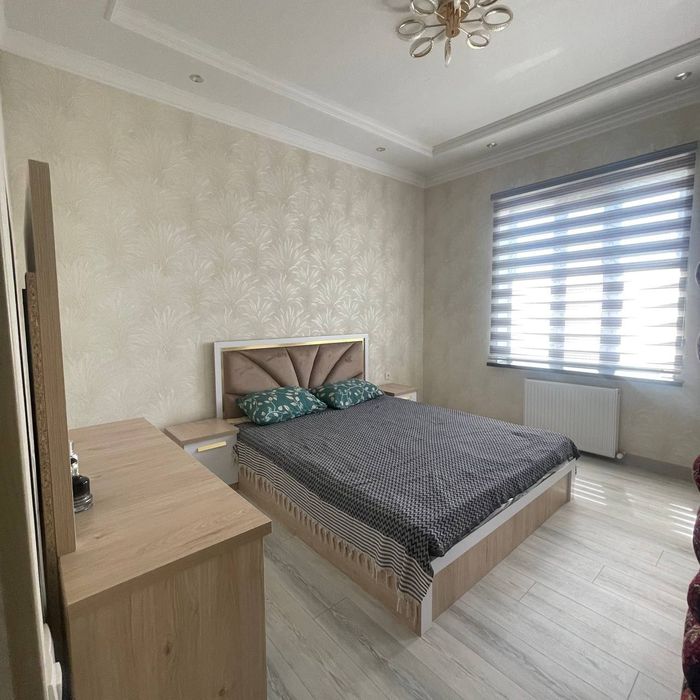 Киров олмазор кучада 2 этажли 1.7 сотиг 5 хона ховли жой сотилади