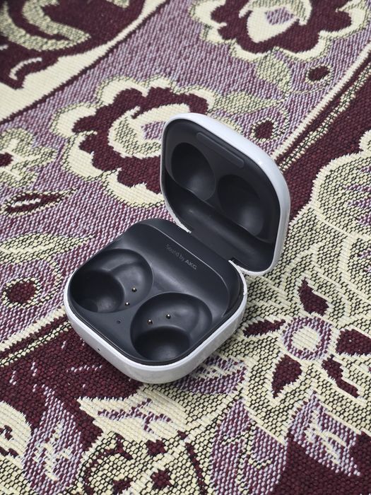 Samsung Galaxy buds 2